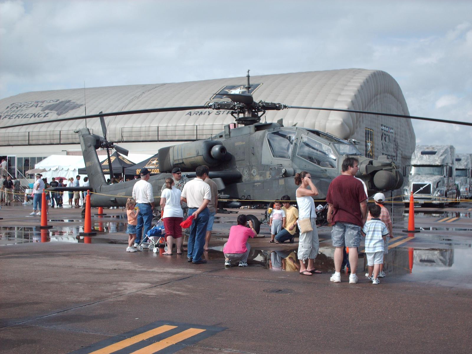 AH-64 Apache