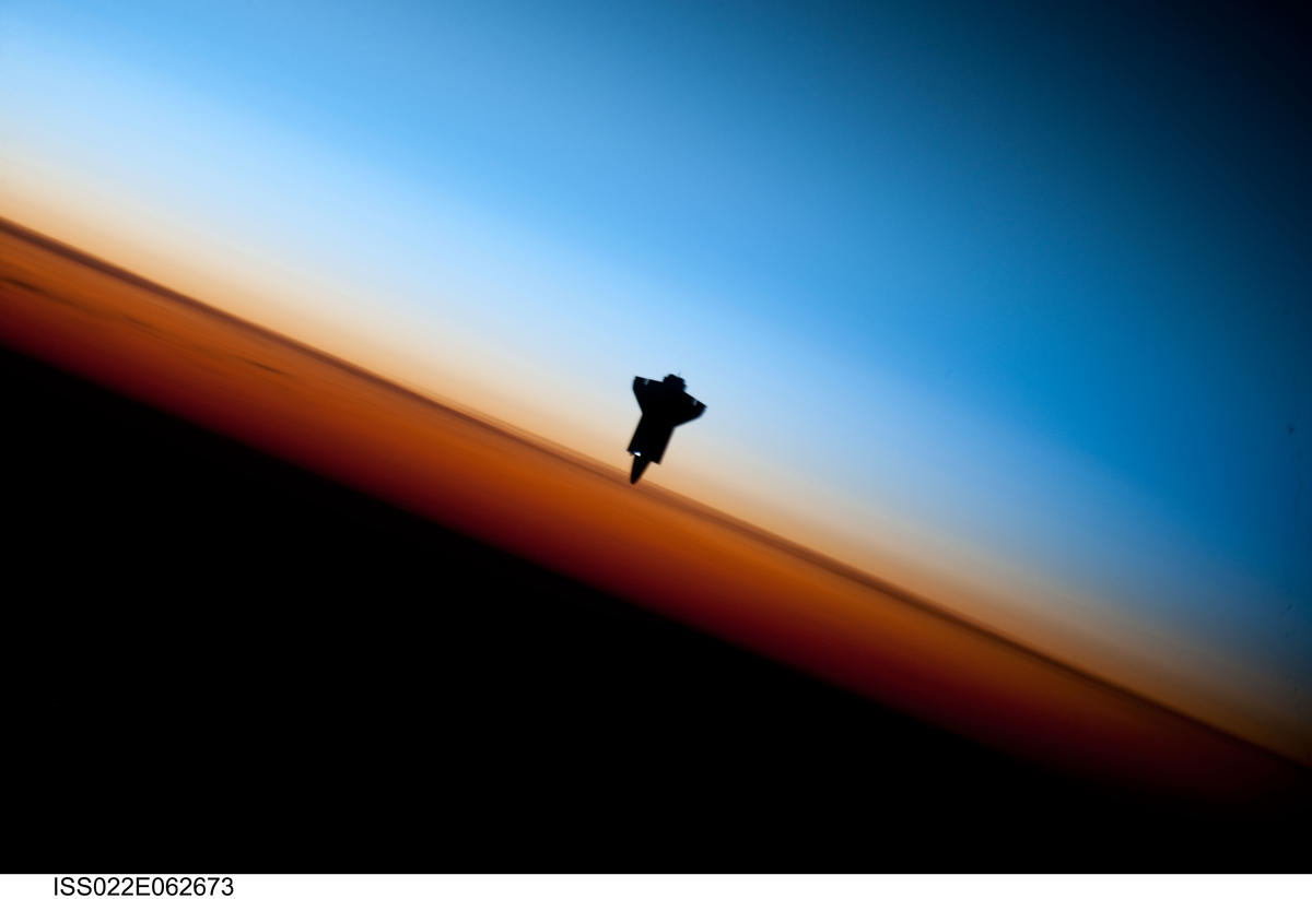 iss022e062673