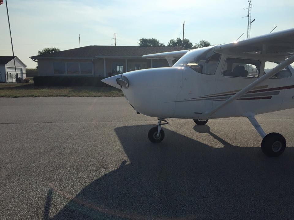 KSIV FBO (First Solo Cross Country 9 8 2015)