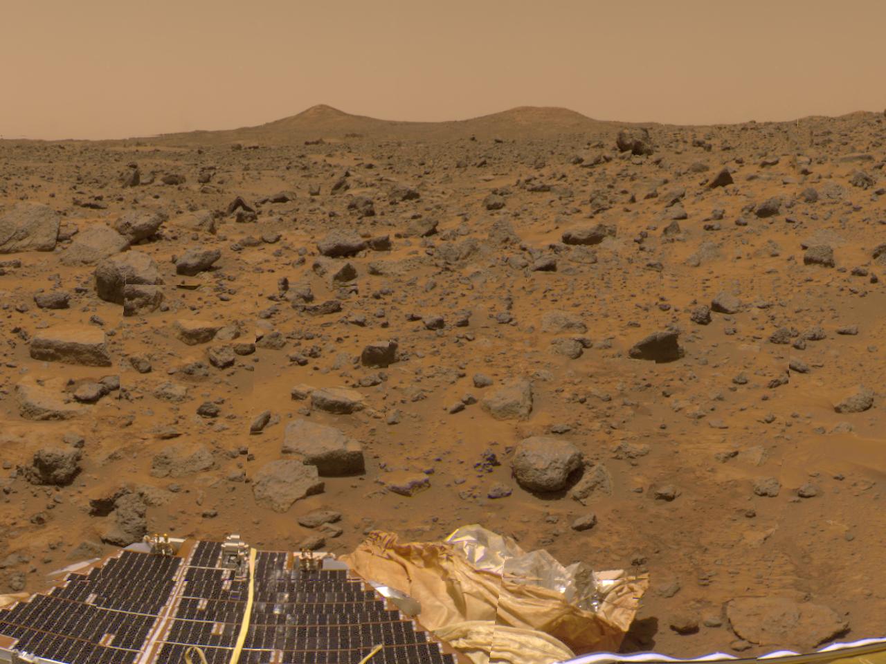 Mars rover Spirit, picture of when it first landed on the surface.