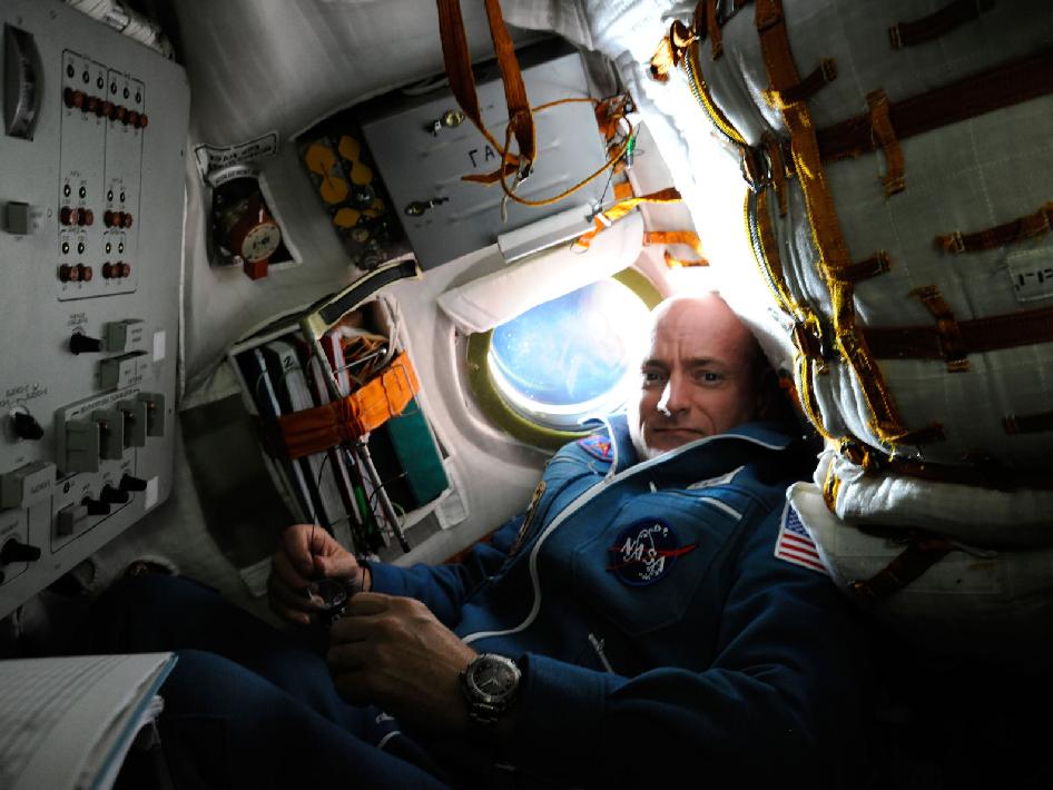 NASA astronaut Scott Kelly on SoyuzTMA-01M Re-entry Module (SA)