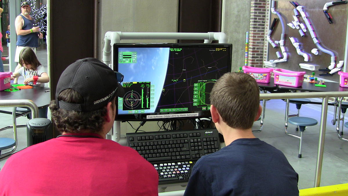 Orbiter 2010 at Maker Faire KC 2013