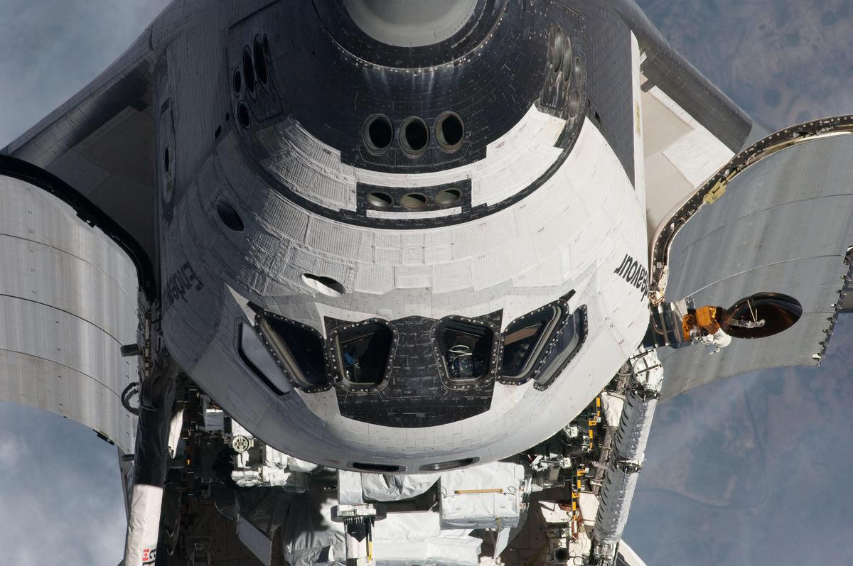 Shuttle Endeavour in rendezvous pitch maneuver @ STS-134