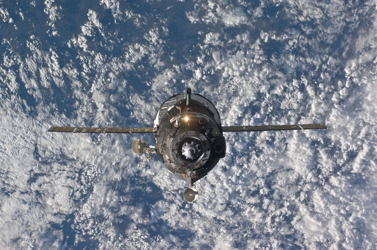 SoyuzTMA-19 relocation