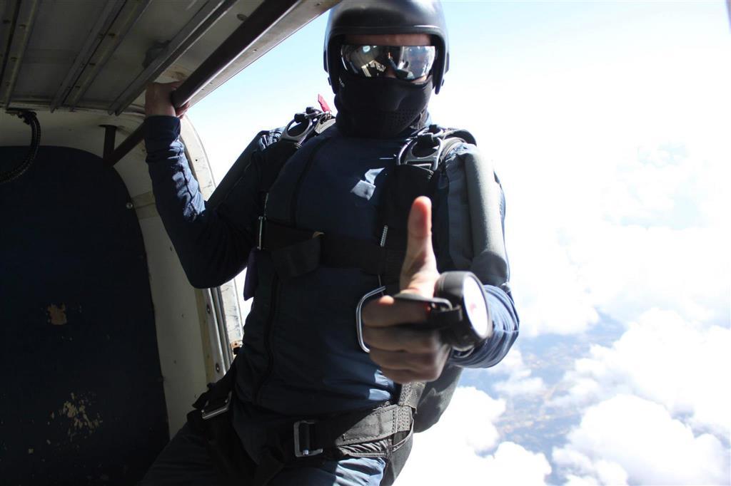 Thumbs up before exiting, winter 2013