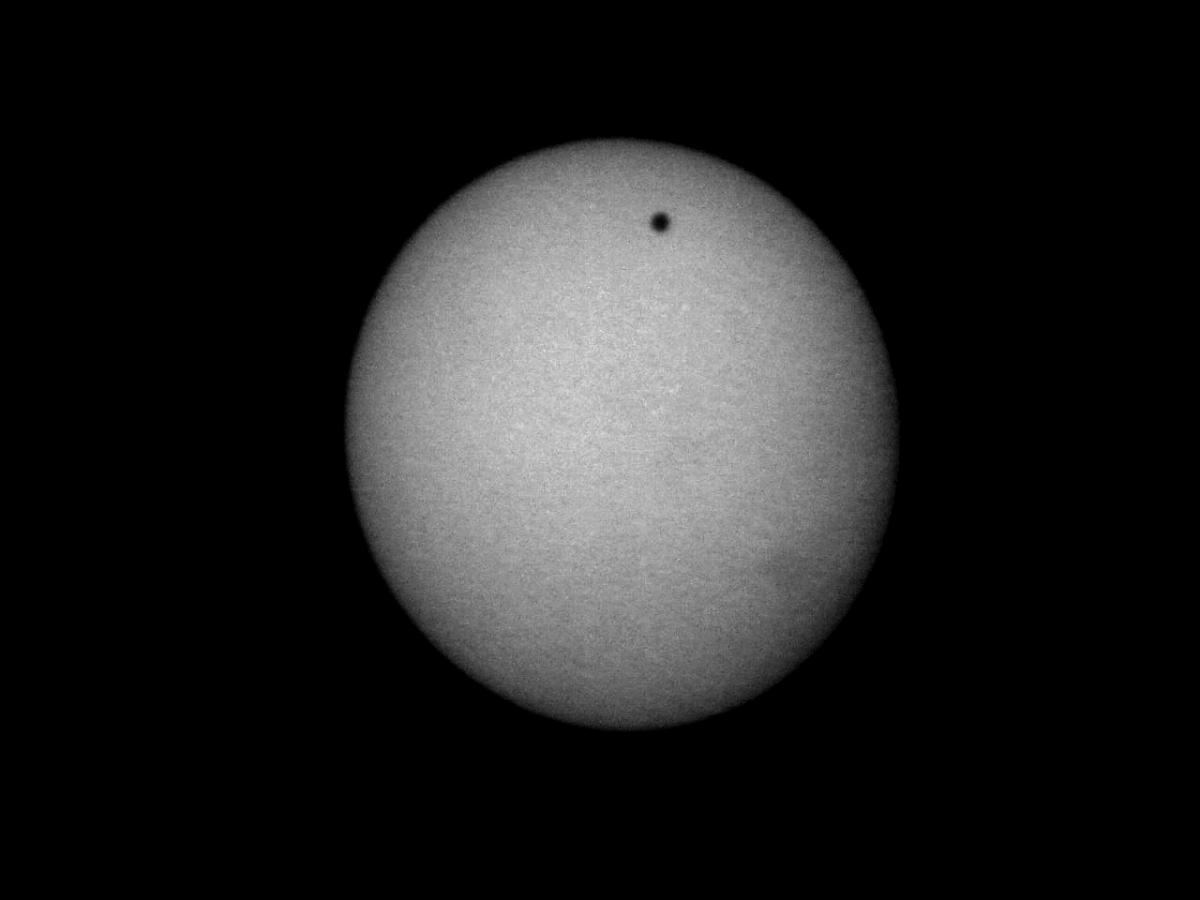 Venus transit 2004 June 8 enhanced to cut out clutter.
