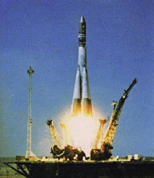 Vostok 1 launch, carrying good ole Yuri into space.